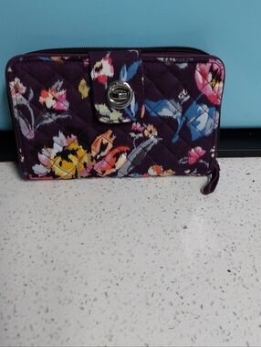 Vera Bradley Turnlock Wallet Indiana Rose NWT